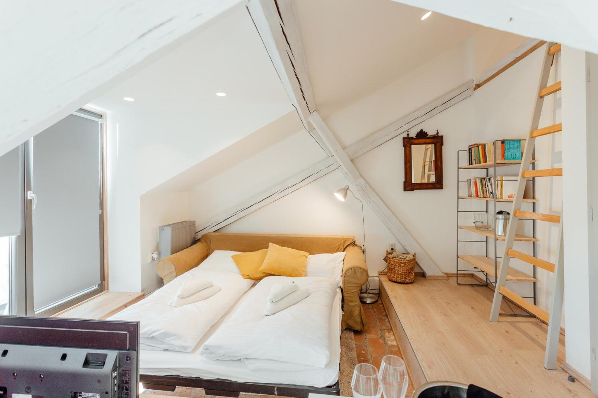 Boutique Apartments Banská Štiavnica Стая снимка