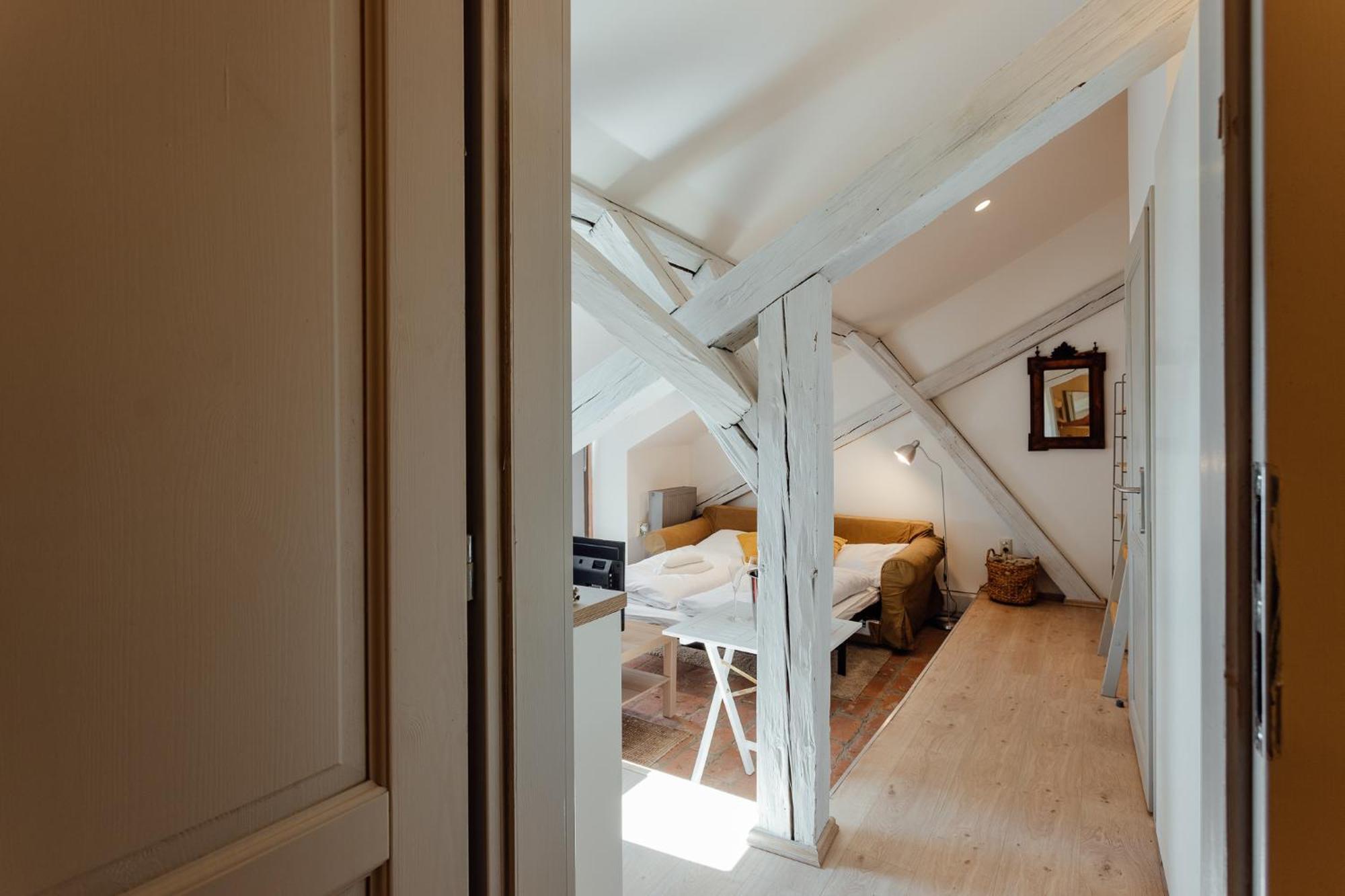 Boutique Apartments Banská Štiavnica Стая снимка