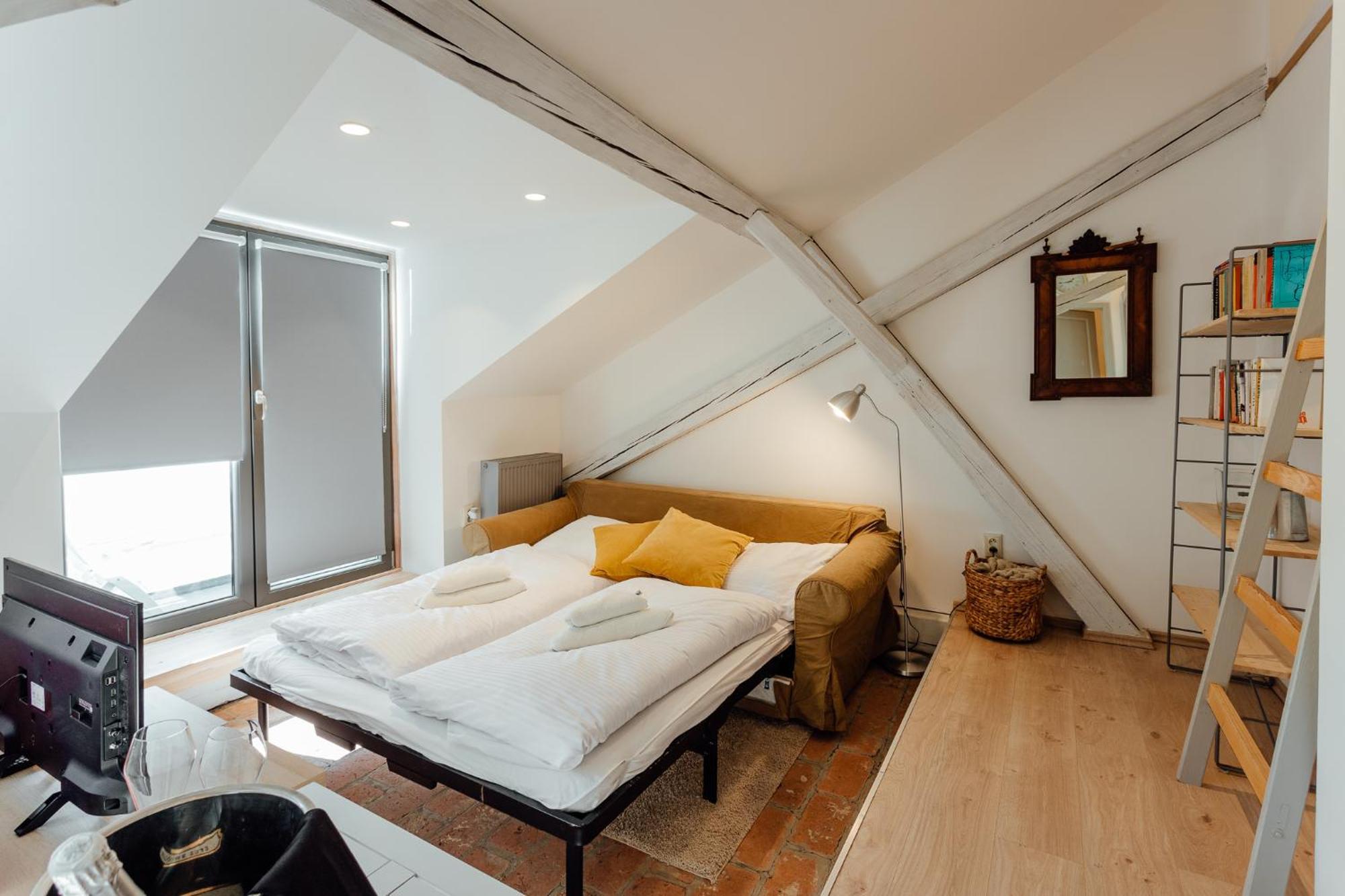 Boutique Apartments Banská Štiavnica Стая снимка